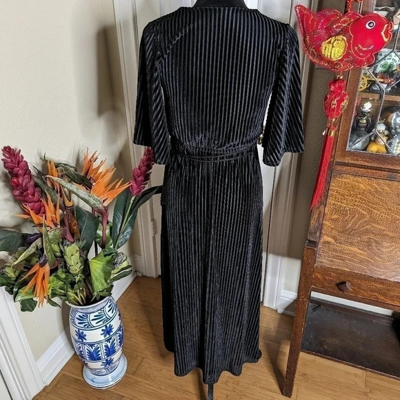 Moving Sale! 💘 lost + wander black high low ribbed Dress M. - Picture 2 of 3